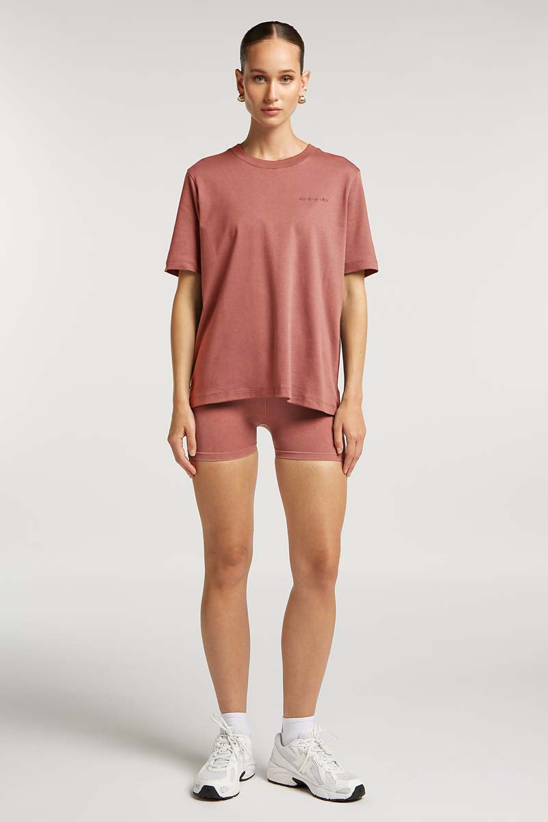 // model: Model is 5ft 6 and wears a size S