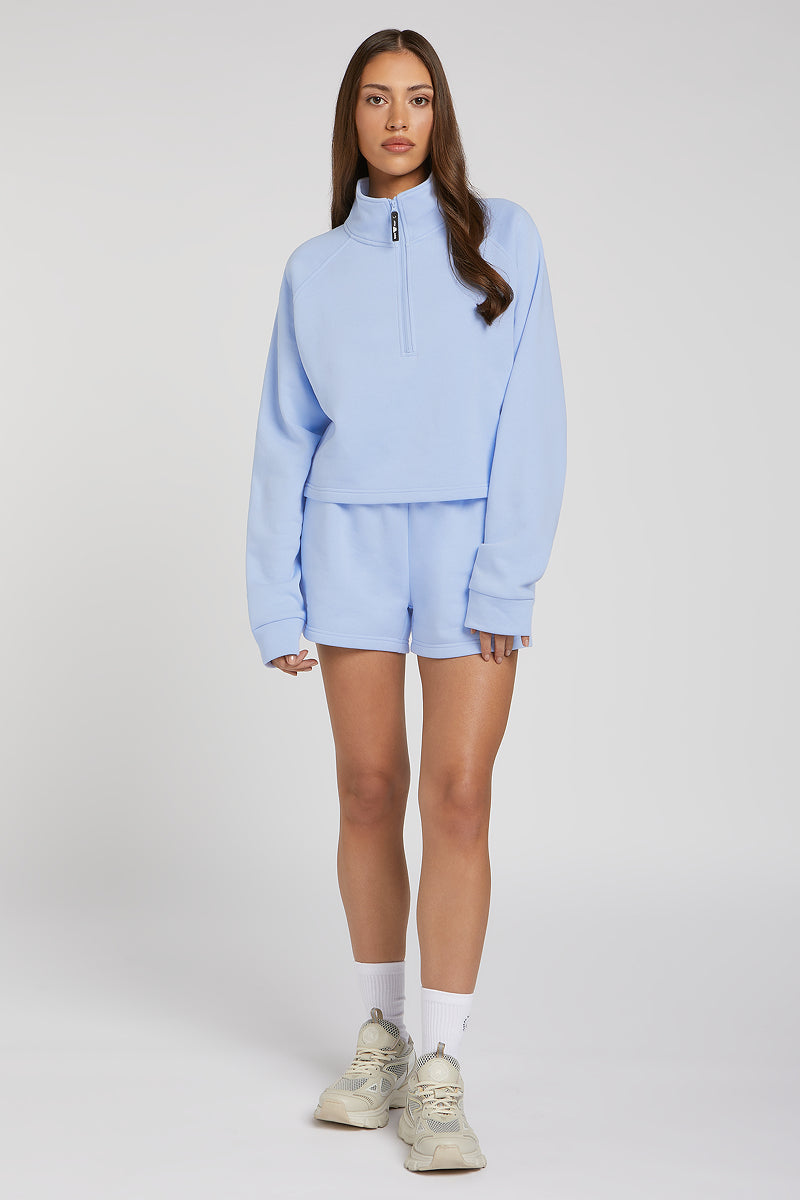 // model: Model is 5ft 7 and wears a size S