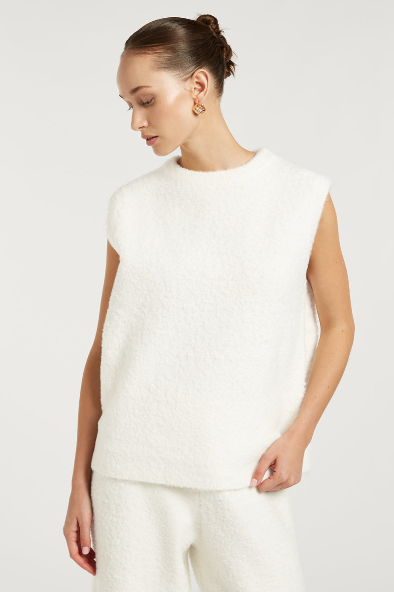 COCO Boucle Knit Vest Cream
