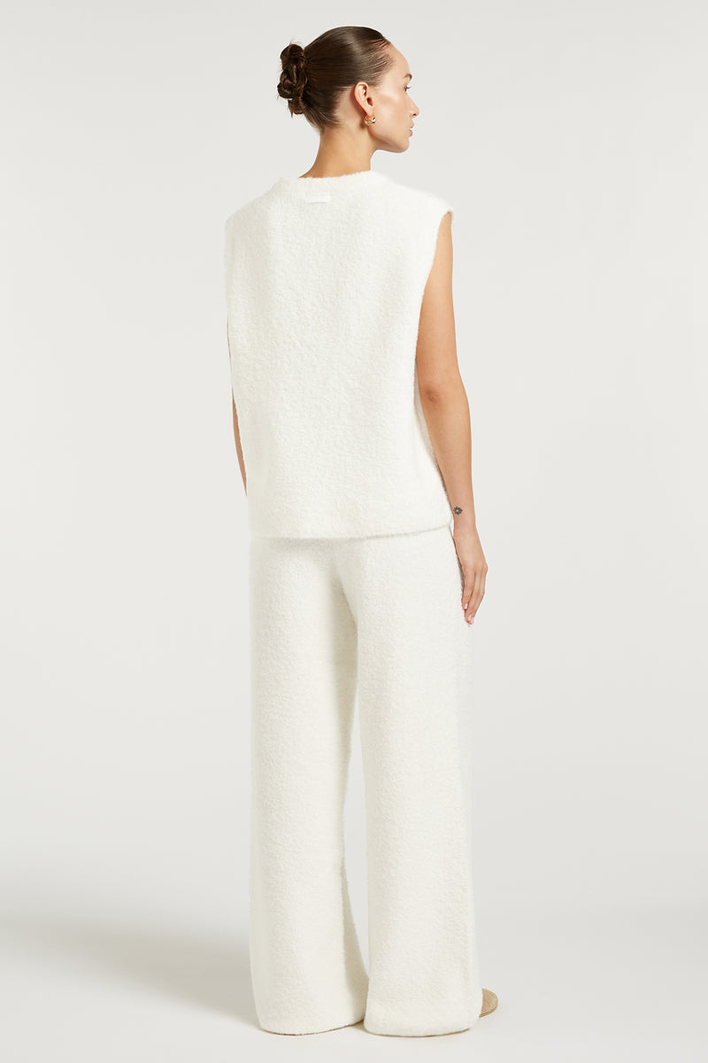COCO Boucle Knit Vest Cream