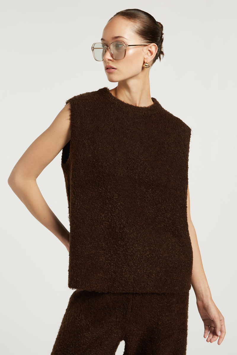 COCO Boucle Knit Vest Dark Chocolate