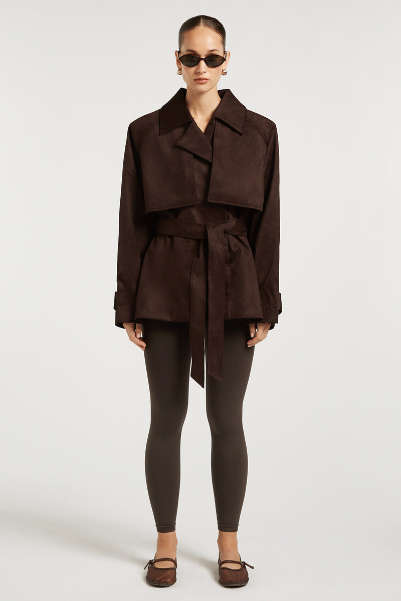 // model: Model is 5ft 6 and wears a size S