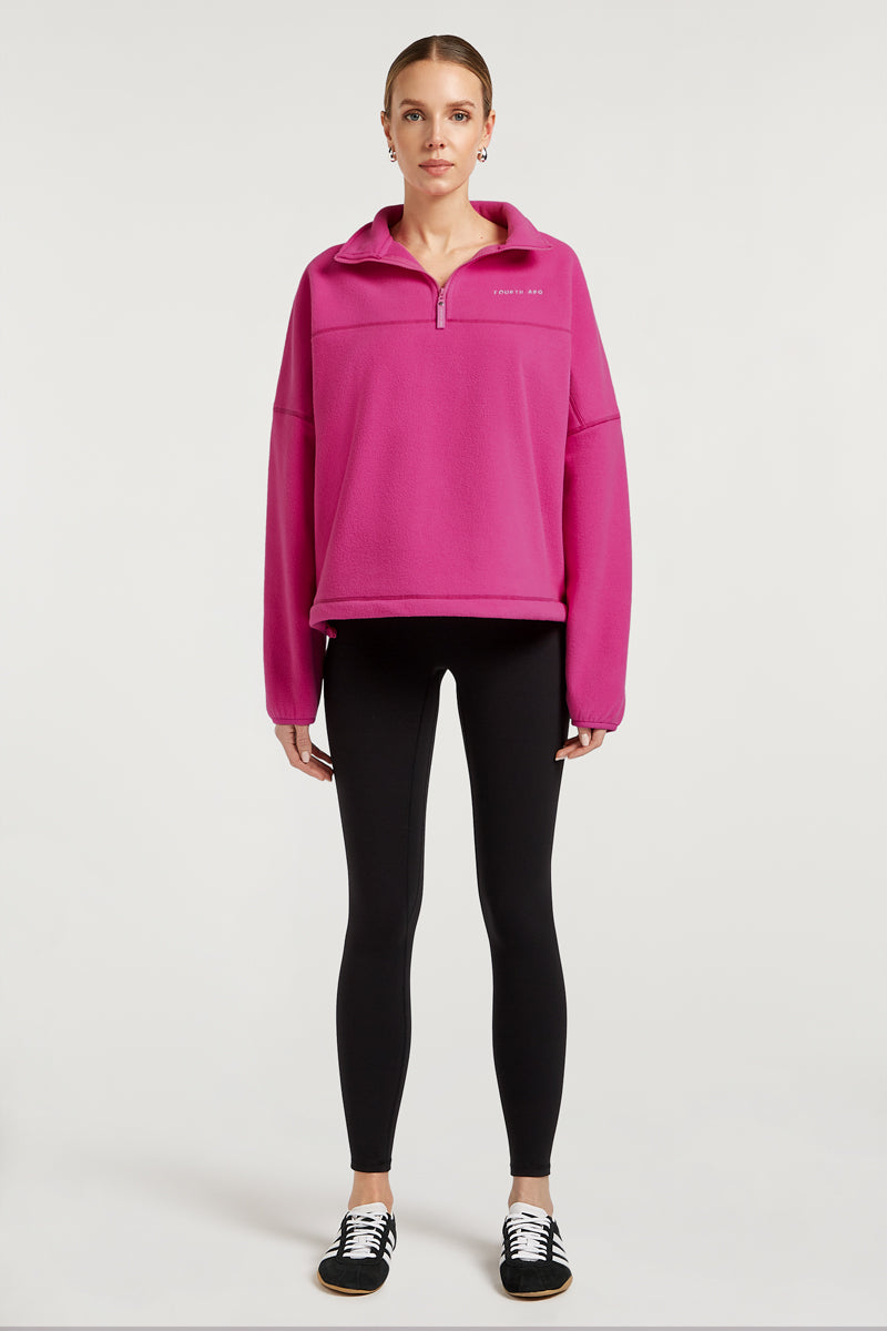 // model: Model is 5ft 7 and wears a size S