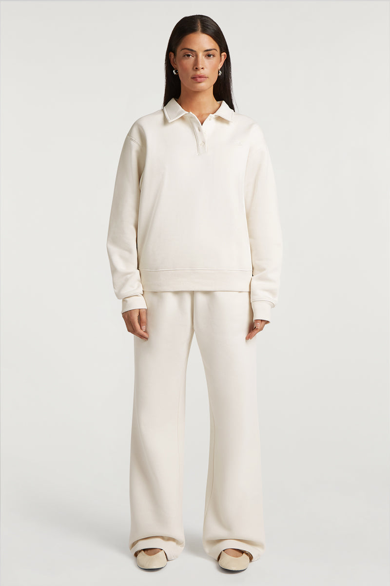//model: Model is 5ft 7" and wears a size S