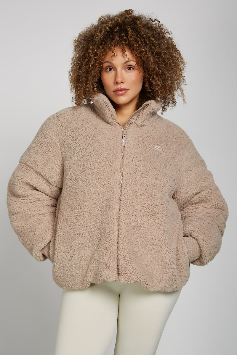 andmary Mary logo fleece jacket ivory