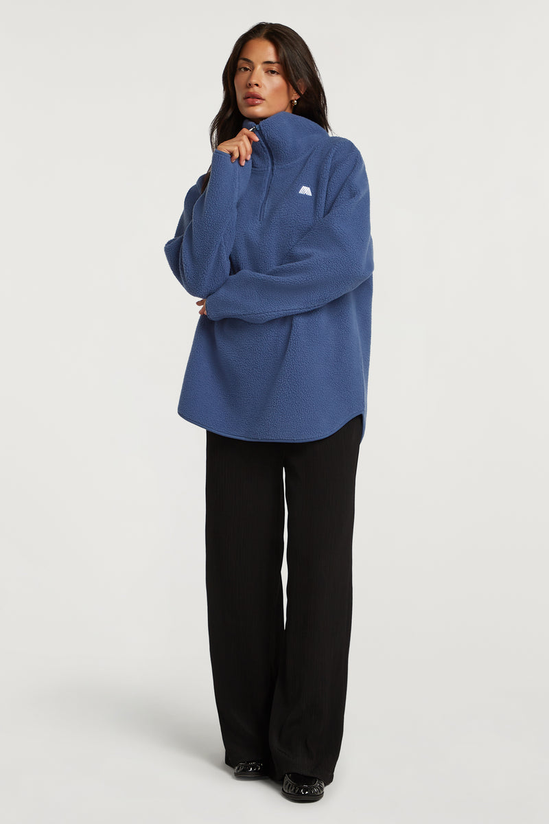 //model: Model is 5ft 7