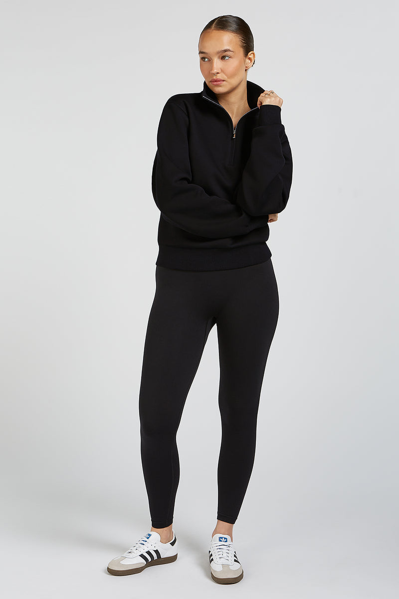 // model: Model is 5ft 7 and wears a size S