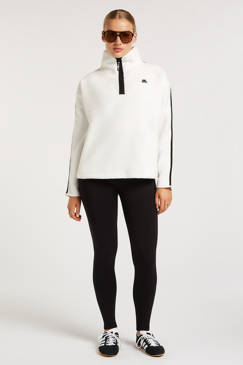 // model: Model is 5ft 8 and wears a size S