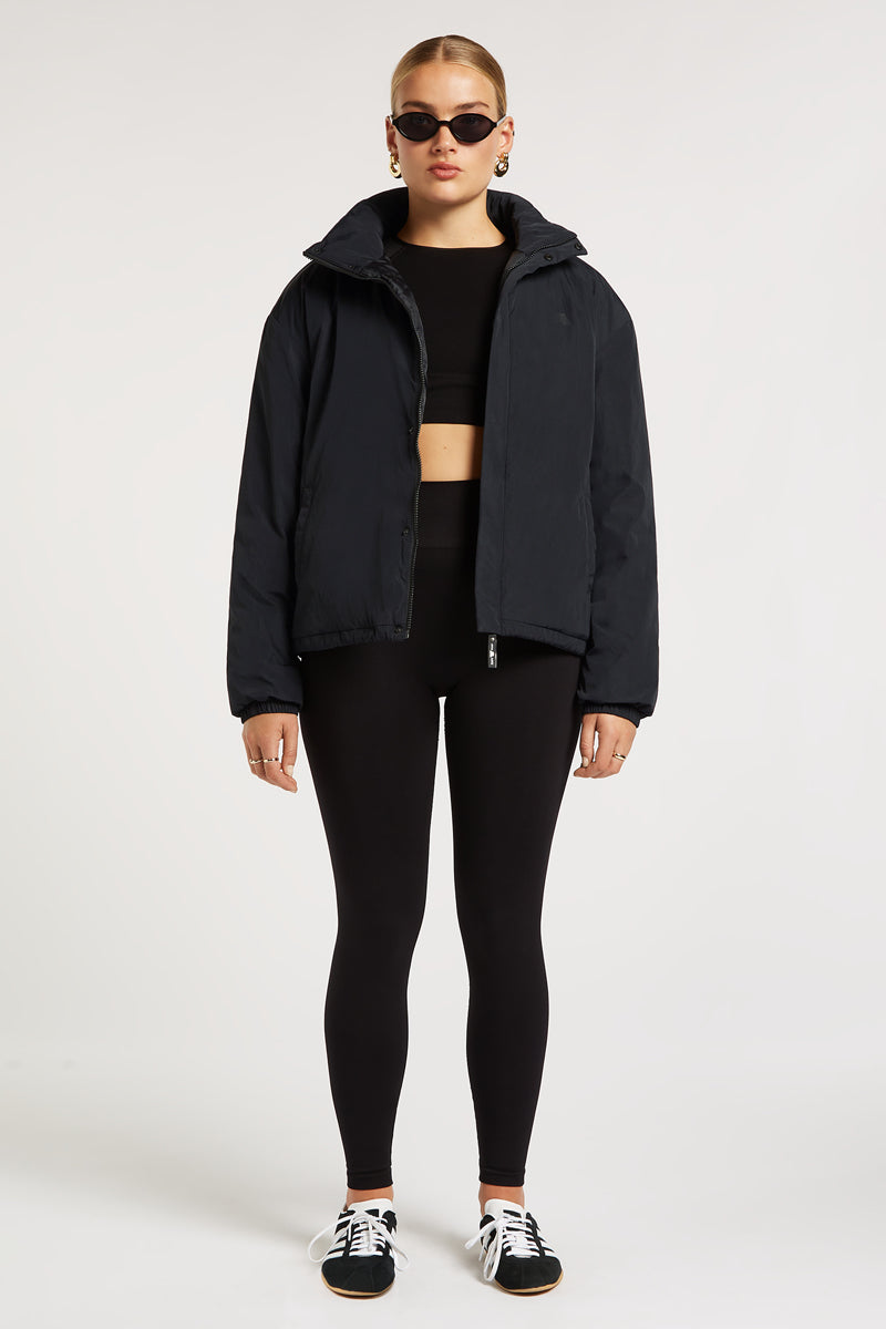 // model: Model is 5ft 8 and wears a size S