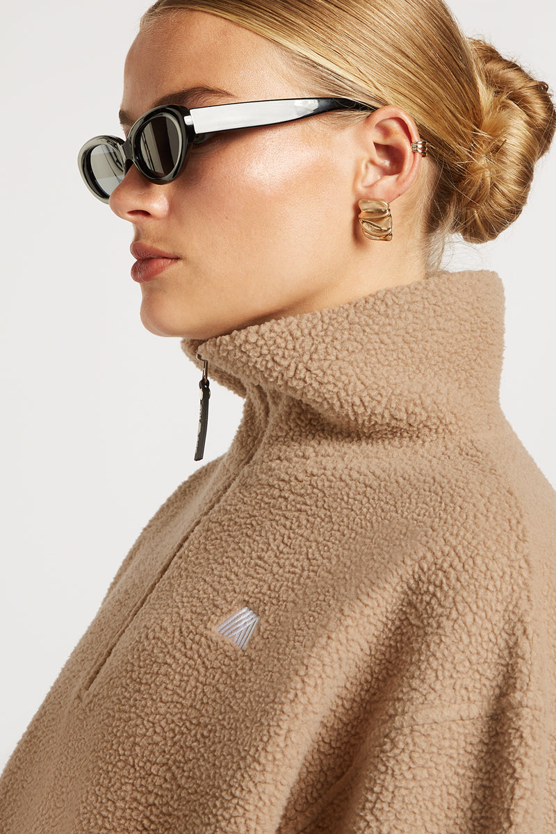 PHOENIX Half-Zip Croissant