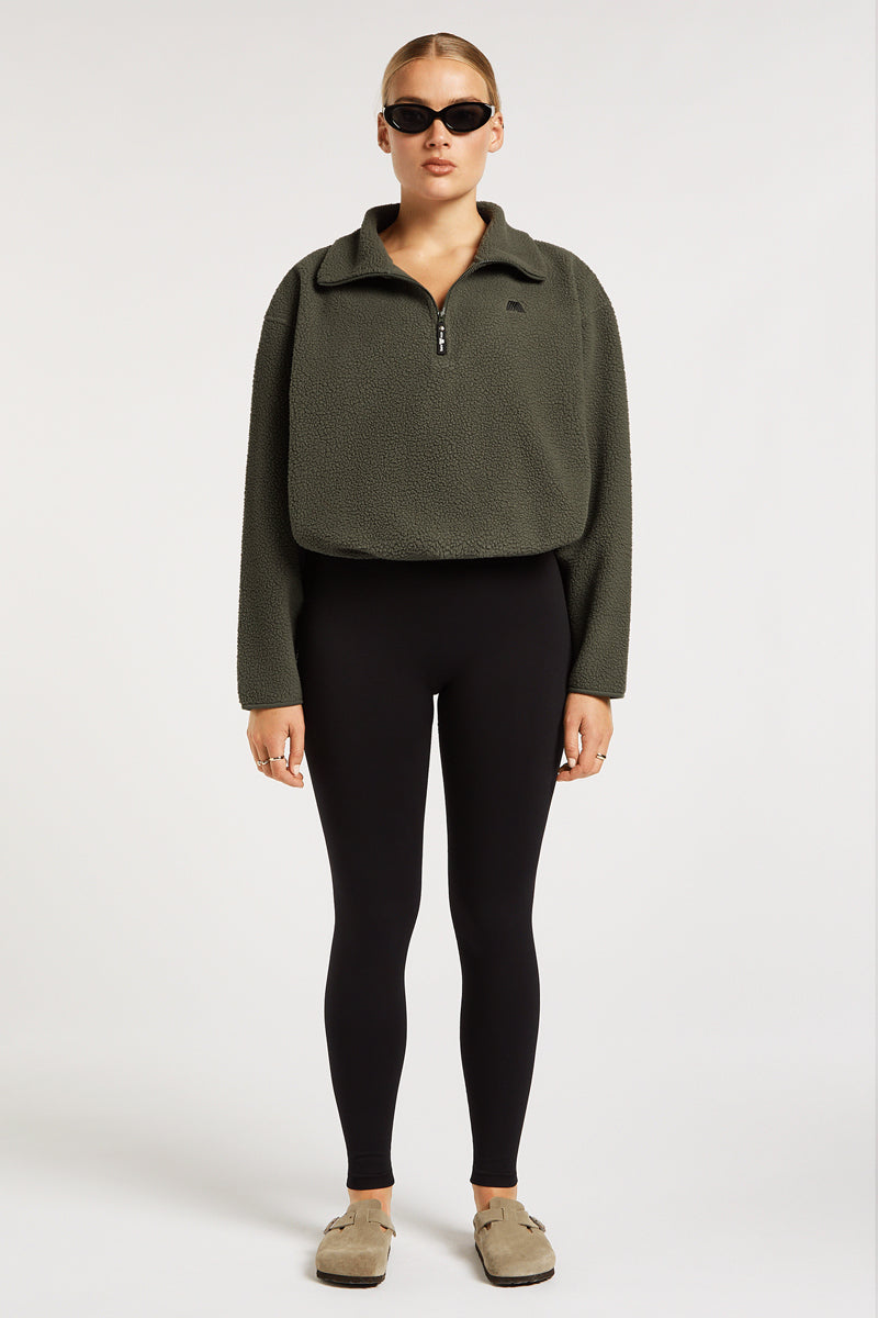 // model: Model is 5ft 8 and wears a size S