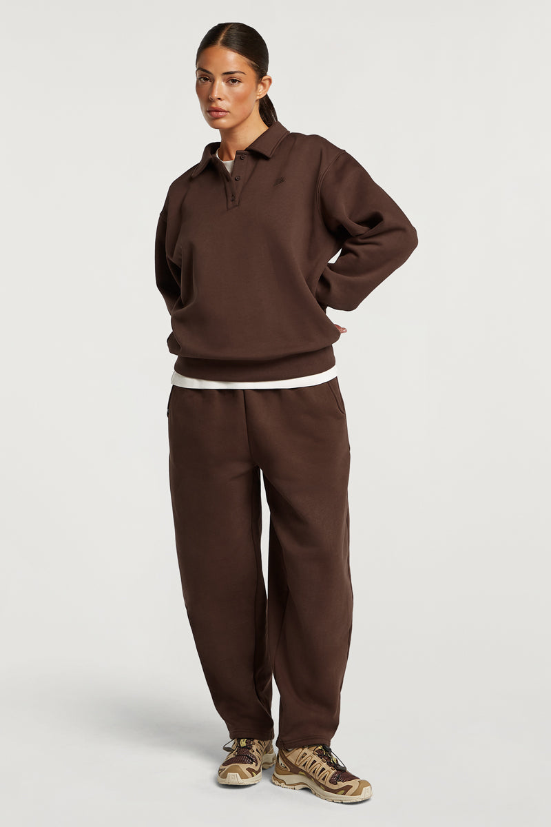 //model: Model is 5ft 7